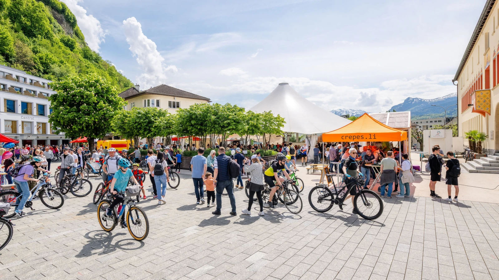 slowUp Werdenberg und Liechtenstein, © Standortmarketing Vaduz slowUp Werdenberg und Liechtenstein, © Standortmarketing Vaduz