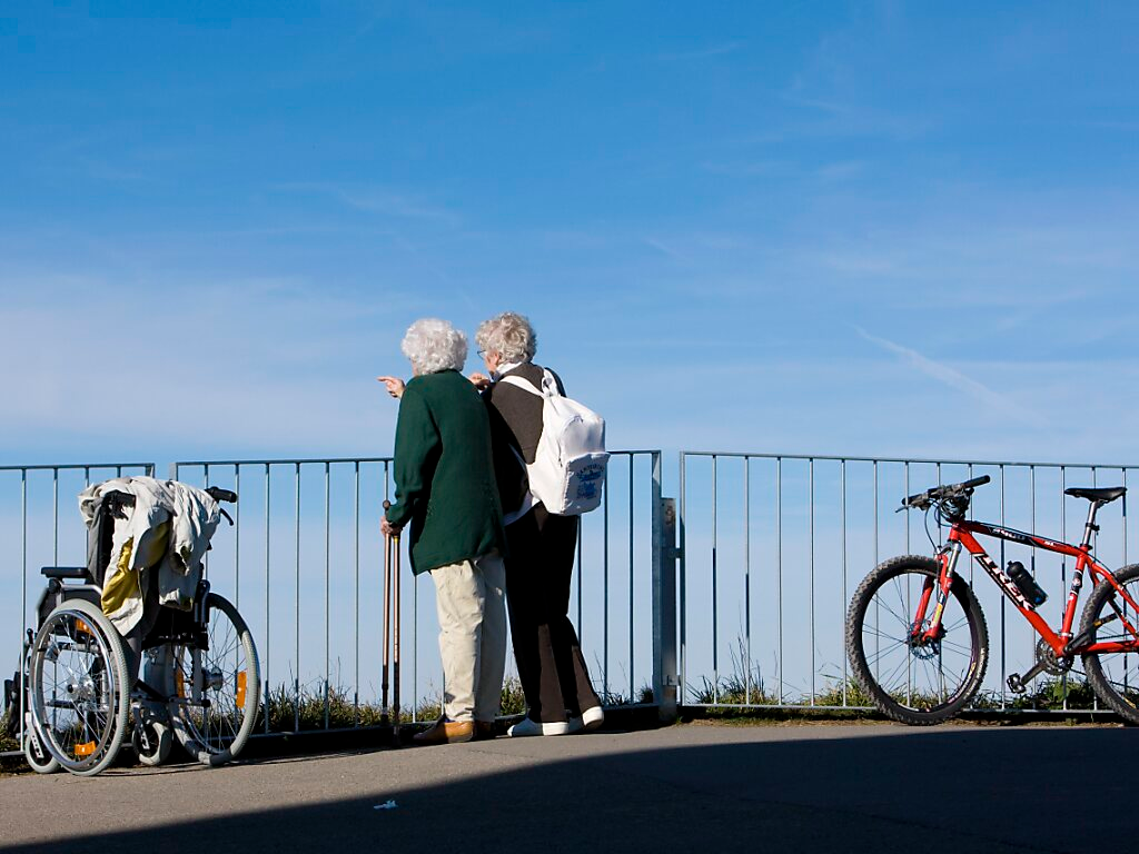 Umfrage zeigt klare Mehrheit für Initiative für eine 13. AHV-Rente, © Keystone/SDA