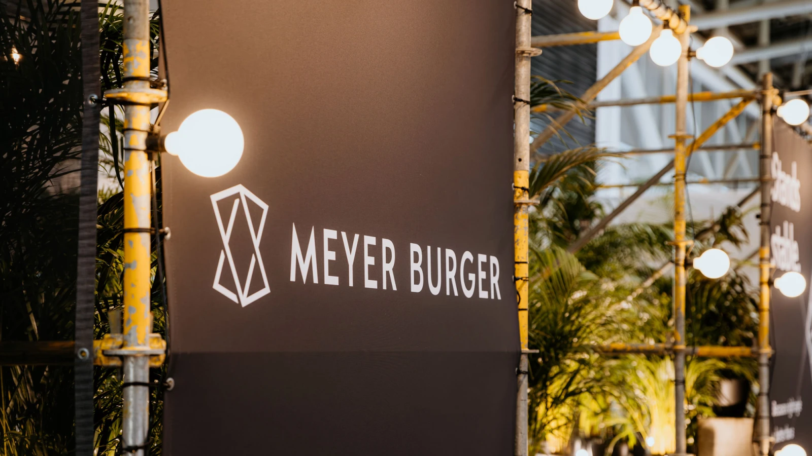 Meyer Burger bleibt nun doch in Deutschland, © meyerburger.com Meyer Burger bleibt nun doch in Deutschland, © meyerburger.com