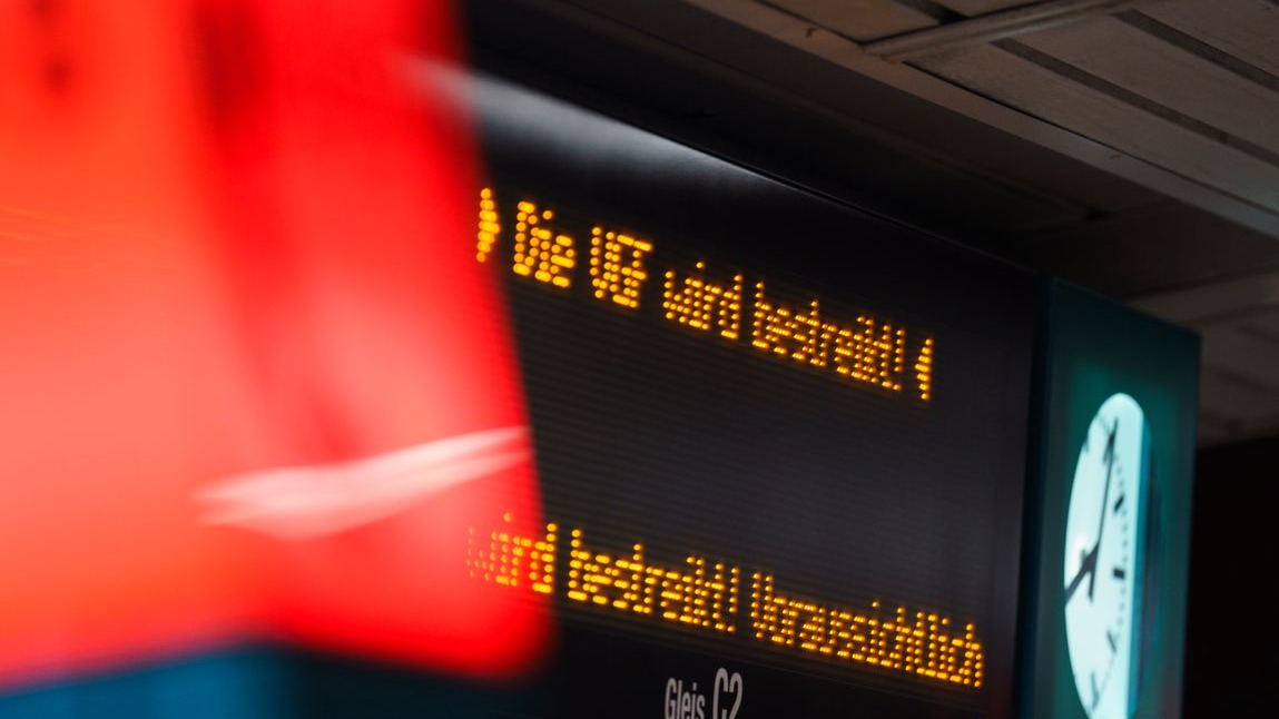 Hessen’de Toplu Ulaşımda Yeni Grev Dalgası!, © Andreas Arnold/dpa