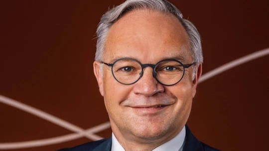 Wechsel in der Geschäftsleitung des Grand Resort Bad Ragaz, © ZVG Grand Resort Bad Ragaz AG Wechsel in der Geschäftsleitung des Grand Resort Bad Ragaz, © ZVG Grand Resort Bad Ragaz AG