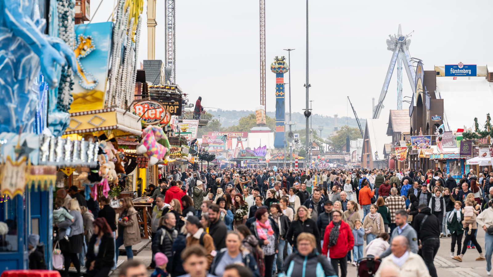 Cannstatter Wasen Sona Erdi: 4,2 Milyon Ziyaretçi, © Silas Stein/dpa