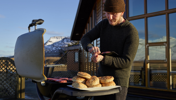 Grillen im Winter?, © ArtHouse Studio