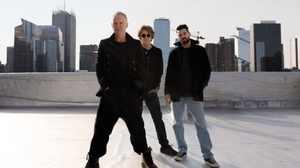 Sting mit Gitarrist Dominic Miller und Schlagzeuger Chris Maas auf "Sting 3.0"-Tour, © Carter B. Smith