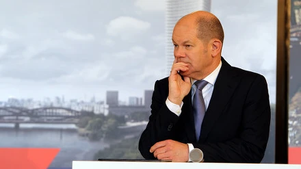 Başbakan Scholz Merck Araştırma Merkezinin Temel Atma Törenine Katıldı, © shutterstock Başbakan Scholz Merck Araştırma Merkezinin Temel Atma Törenine Katıldı, © shutterstock