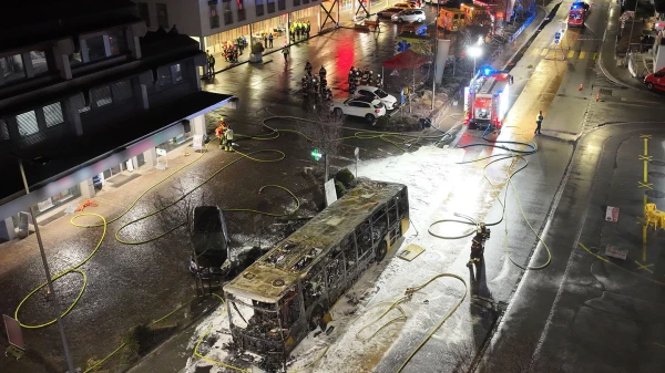 Postauto-Brand in Kerzers FR fordert 6 Tote und 5 verletzte , © © Etat de Fribourg - Staat Freiburg Postauto-Brand in Kerzers FR fordert 6 Tote und 5 verletzte , © © Etat de Fribourg - Staat Freiburg