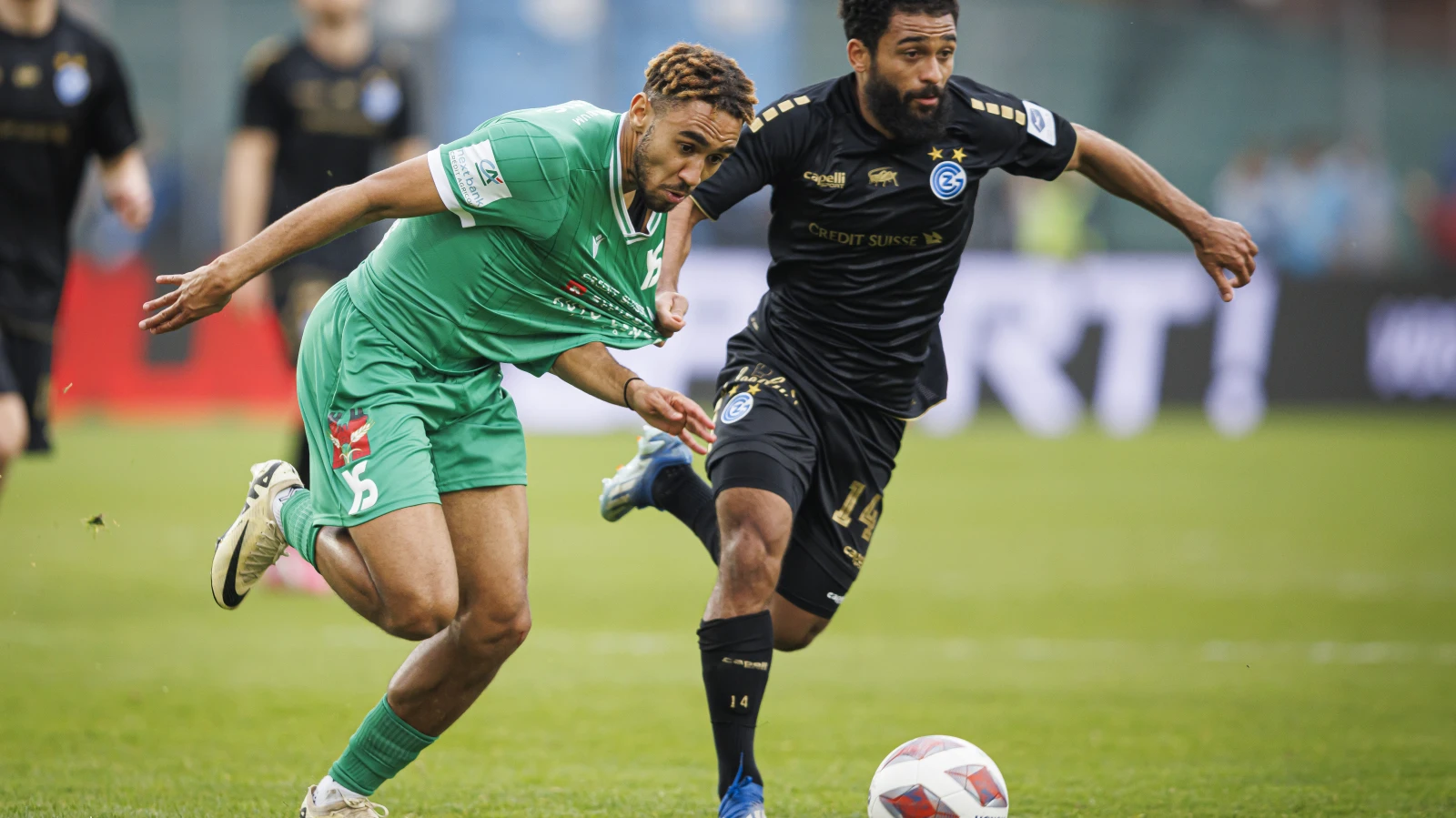 Zürich zu zehnt und keine Punkte, © Keystone / Valentin Flauraud Zürich zu zehnt und keine Punkte, © Keystone / Valentin Flauraud