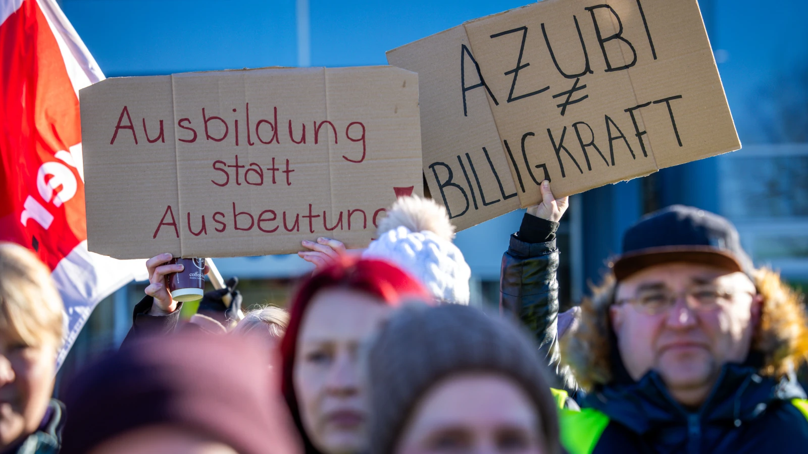 Gençler Grevde: Mannheim ve Esslingen’de Protestolar Düzenlendi, © dpa Gençler Grevde: Mannheim ve Esslingen’de Protestolar Düzenlendi, © dpa