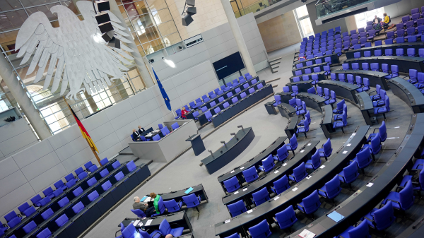 Mülteci Politikası Sertleşiyor mu? Yeni Tasarı Bundestag’da!, © Kay Nietfeld/dpa