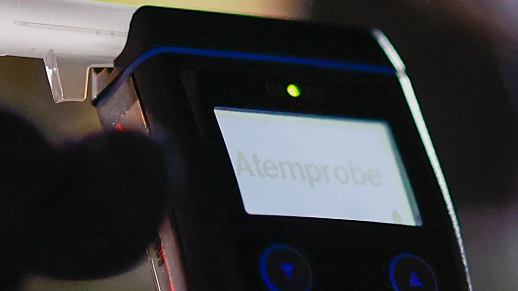 Alkoholisierter Mann verletzt Polizisten in St. Gallen leicht, © Kantonspolizei St. Gallen Alkoholisierter Mann verletzt Polizisten in St. Gallen leicht, © Kantonspolizei St. Gallen