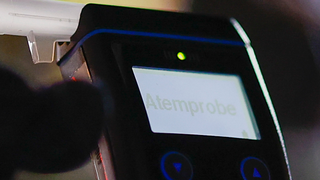 Alkoholisierter Mann verletzt Polizisten in St. Gallen leicht, © Kantonspolizei St. Gallen