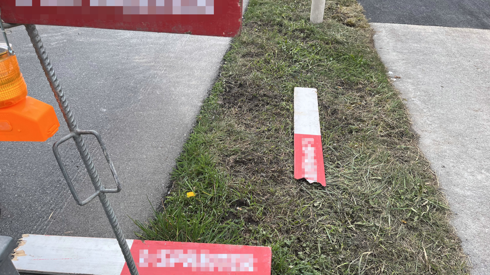 Fahrunfähig in Baustellenabschrankung in Sevelen, © Kantonspolizei St. Gallen