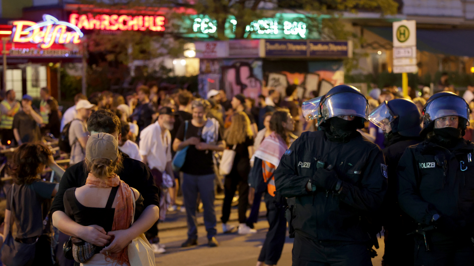 1 Mayıs Berlin’de beklenildiğinden çok daha sakin geçti!, © dpa