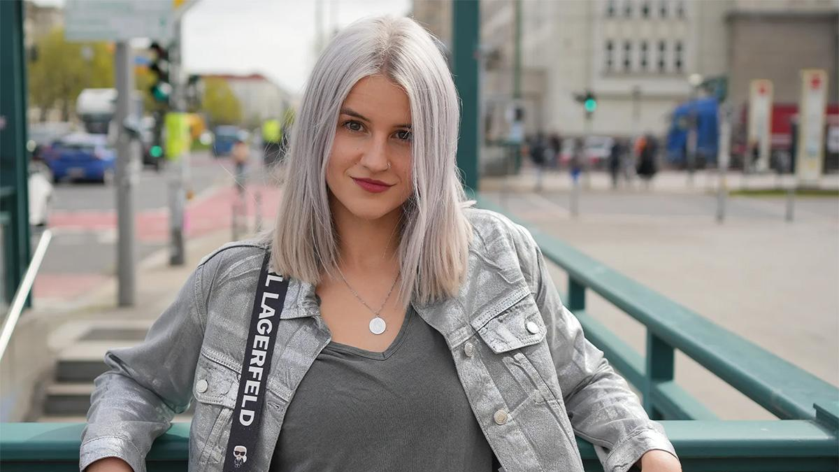 ABESAGT !! Julia Brandner: Calm your tits Tour, © schlösslekeller.li