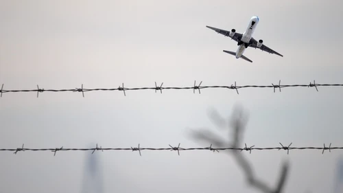 Almanya'da Sınır Dışı Etme Süreci Tartışma Konusu, © shutterstock Almanya'da Sınır Dışı Etme Süreci Tartışma Konusu, © shutterstock