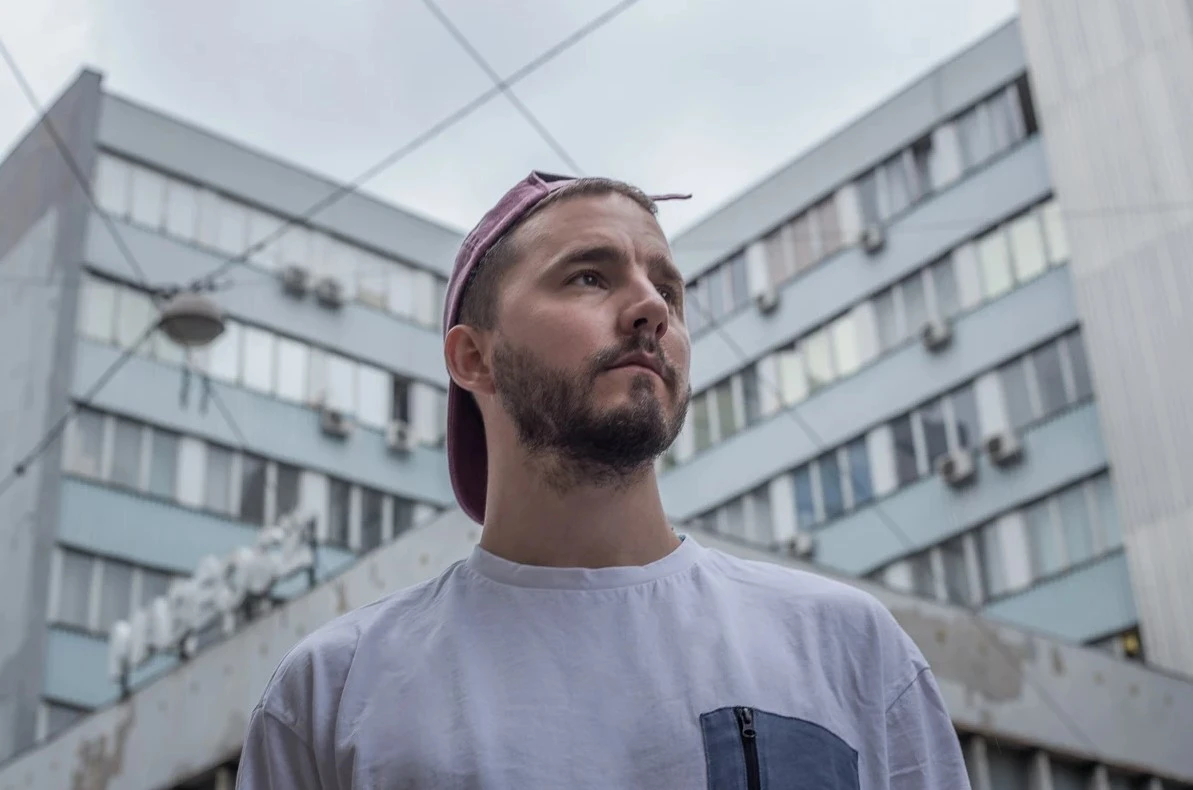 © Photo by Abase © Photo by Abase