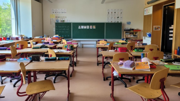 Kantonsparlament will Englischunterricht erst ab der Oberstufe, © Symbolbild: Unsplash, Nathan Cima