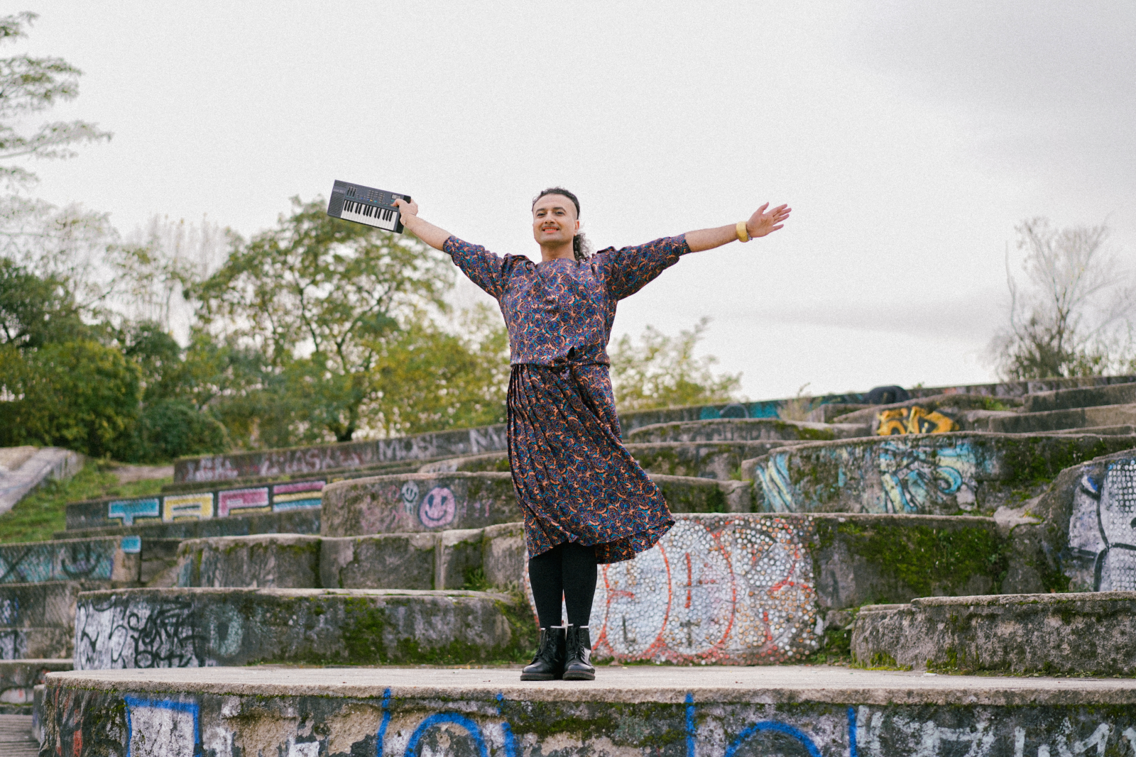 GETTING CLOSER: ANTHONY HÜSEYIN, © Akim Karpach