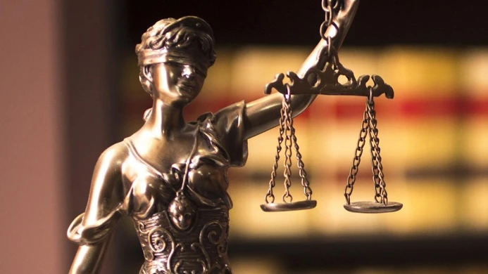 Ermittlungen wegen sexuellem Kontakt mit Minderjährigen Ermittlungen wegen sexuellem Kontakt mit Minderjährigen