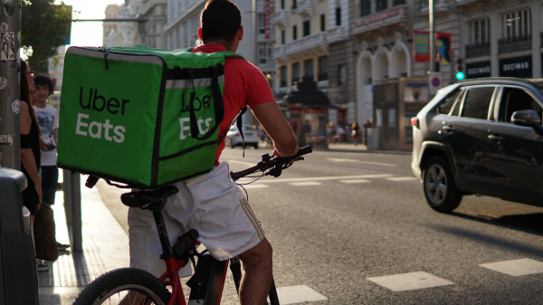 Online Audio Gewinnspiel mit Uber Eats, © Pablo Cordero