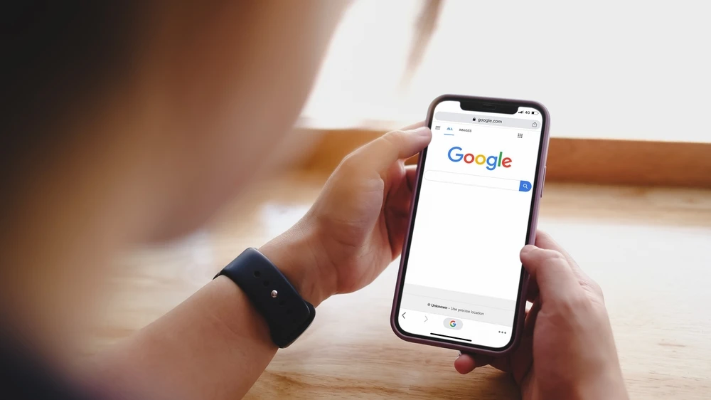 Google, © Shutterstock Google, © Shutterstock