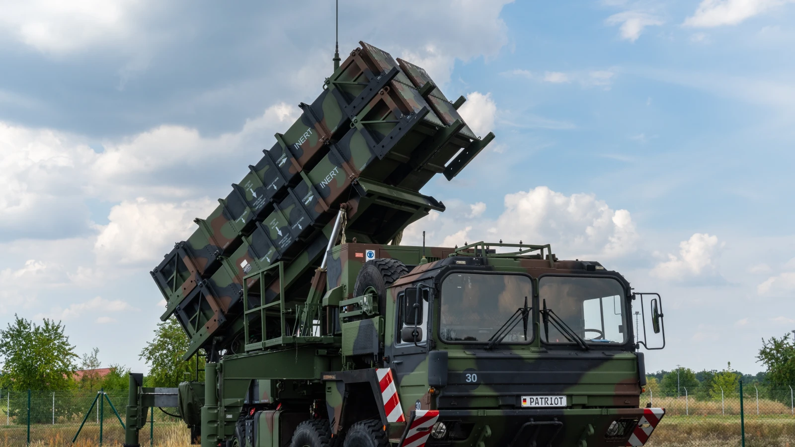 Almanya’nın Yeni Hava Kalkanı: Uzun Menzilli Savunma Sistemi Hizmete Giriyor, © shutterstock Almanya’nın Yeni Hava Kalkanı: Uzun Menzilli Savunma Sistemi Hizmete Giriyor, © shutterstock