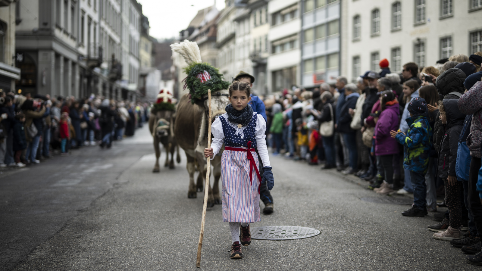 Der Olma-Umzug zieht über 40'000 Menschen an, © KEYSTONE/Gian Ehrenzeller