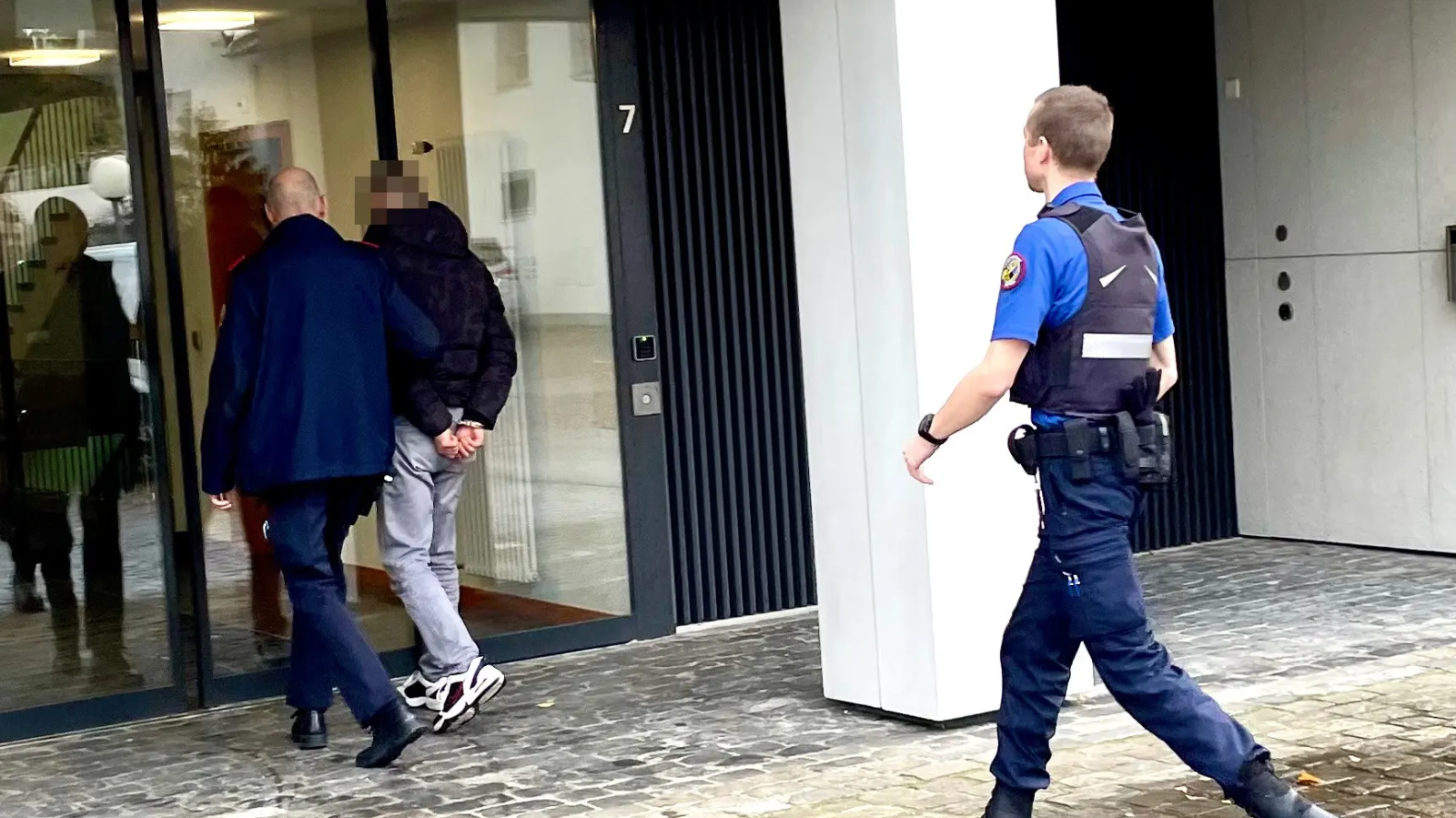 Familienvater hat Geschlechtsverkehr mit Minderjährigen - jetzt verurteilt, © 20 Minuten