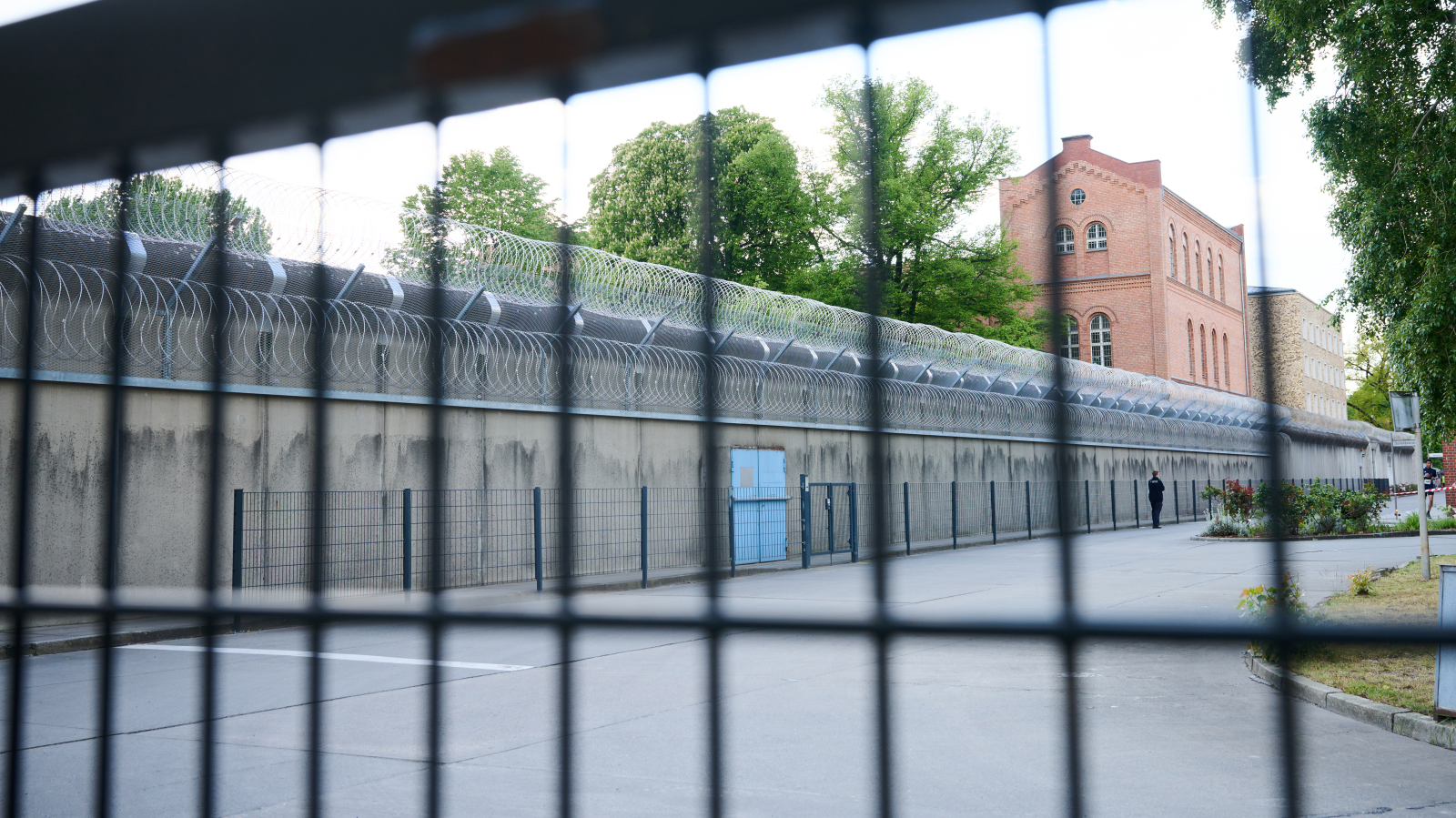 Berlin'de Cezaevi Çevresinde Araç Yangınları: Üç Şüpheli Gözaltında, © dpa