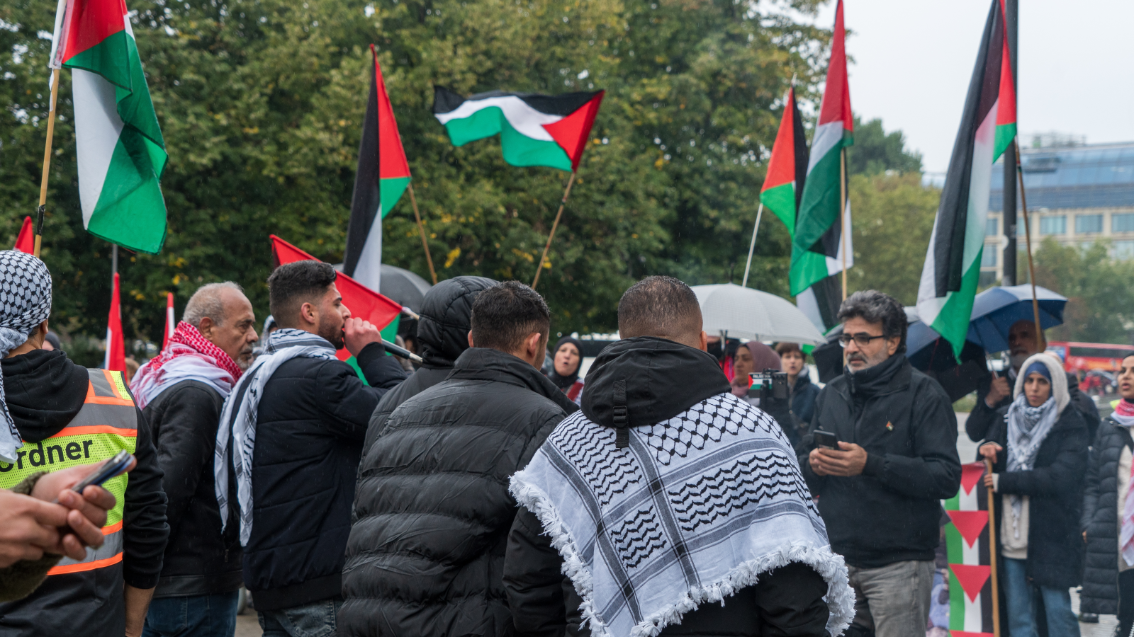 Filistin Yanlısı Aktivistlere Sınır Dışı Tartışması Büyüyor, © shutterstock