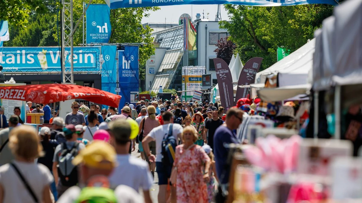 Bad Vilbel’de Hessentag’dan Milyonluk Artı!, © Jörg Halisch/epa Scanpix Sweden/dpa Bad Vilbel’de Hessentag’dan Milyonluk Artı!, © Jörg Halisch/epa Scanpix Sweden/dpa