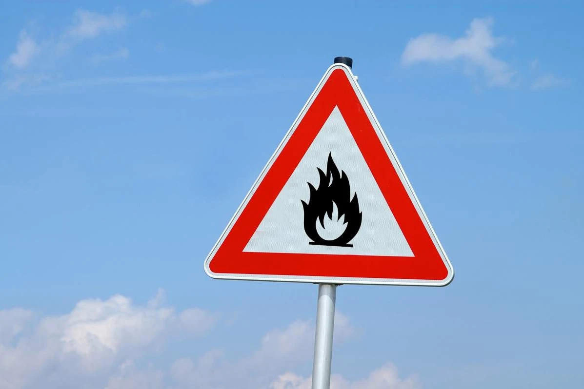 Waldbrandgefahr: Das gilt es beim Camping zu beachten, © Foto: fotubi / Shutterstock Waldbrandgefahr: Das gilt es beim Camping zu beachten, © Foto: fotubi / Shutterstock