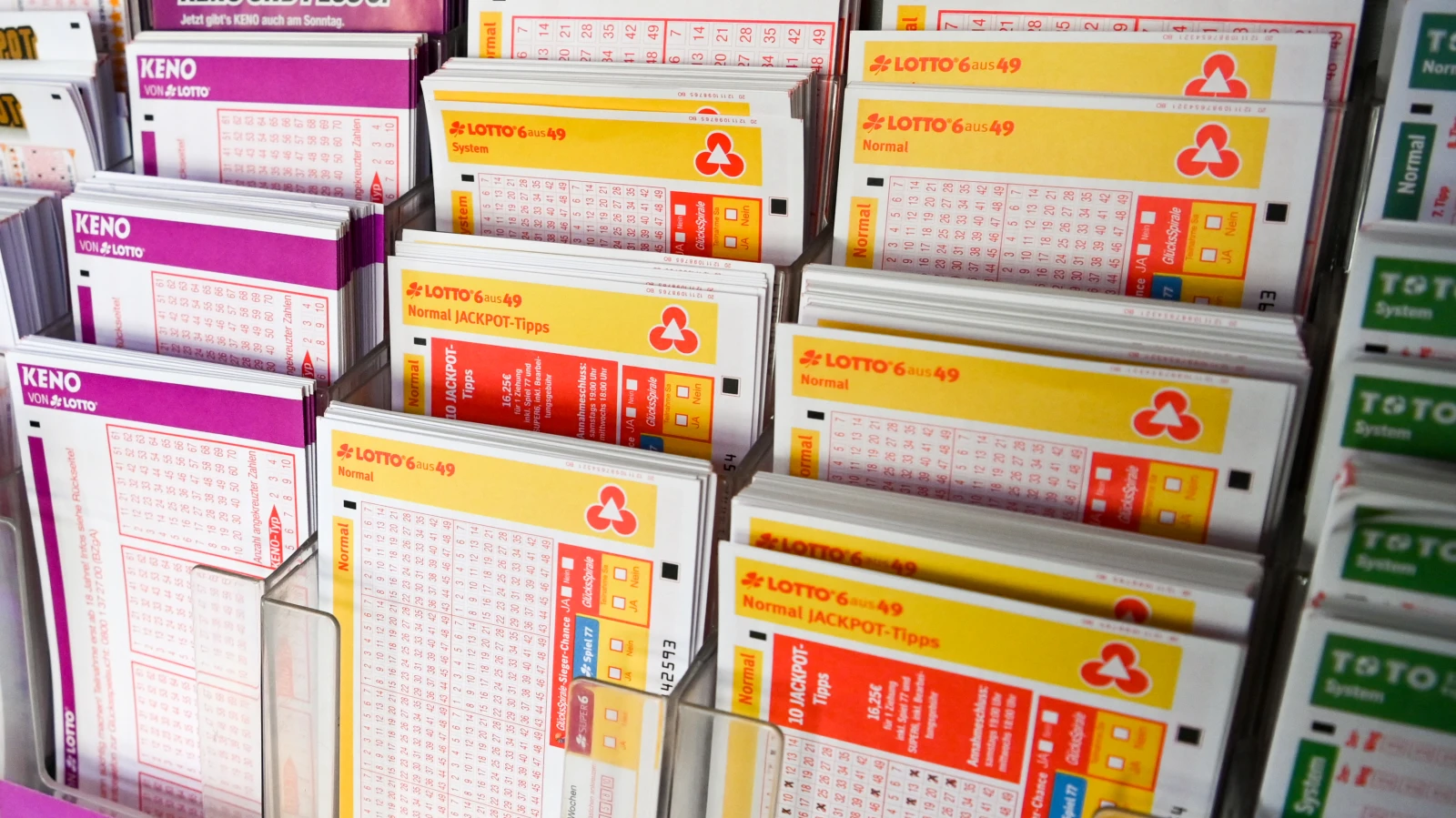 Hessen’de Yedi Kişi Milyonluk Lotto Kazancını Kıl Payı Kaçırdı!, © dpa Hessen’de Yedi Kişi Milyonluk Lotto Kazancını Kıl Payı Kaçırdı!, © dpa