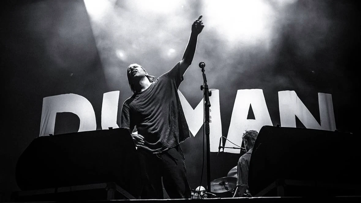 Duman Almanya Sahnesinde: 7 Şehir, 7 Konser, © duman / instagram Duman Almanya Sahnesinde: 7 Şehir, 7 Konser, © duman / instagram