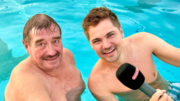 Im Wasser mit Frühschwimmer Beat