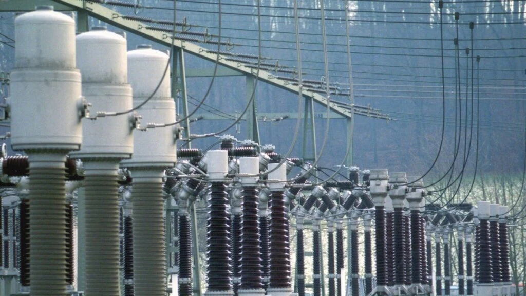 Stromtarife sinken 2025 im Schnitt um 10 Prozent, © Keystone-SDA Stromtarife sinken 2025 im Schnitt um 10 Prozent, © Keystone-SDA