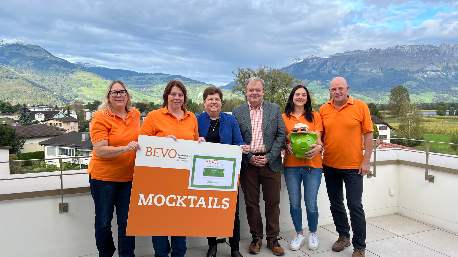 Erfolgreiche Spendenaktion am BEVO-Stand , © SOS-Kinderdorf Liechtenstein