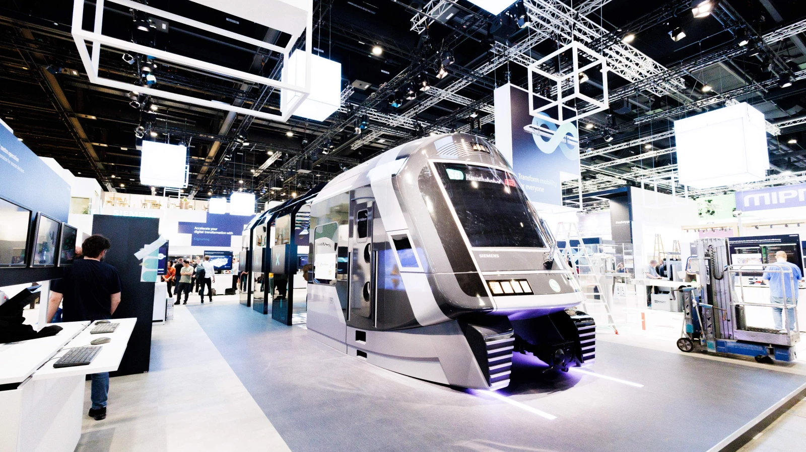 Son Teknoloji Ulaşım Araçları “Innotrans” Fuarında!, © dpa Son Teknoloji Ulaşım Araçları “Innotrans” Fuarında!, © dpa