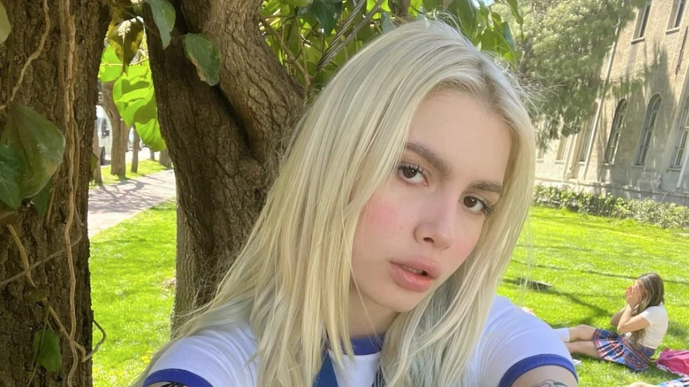 Yıldız Tilbe’den Aleyna Tilki’ye Övgü, © Fotograf sanatçının resmi instagram hesabından alınmıştır. Yıldız Tilbe’den Aleyna Tilki’ye Övgü, © Fotograf sanatçının resmi instagram hesabından alınmıştır.