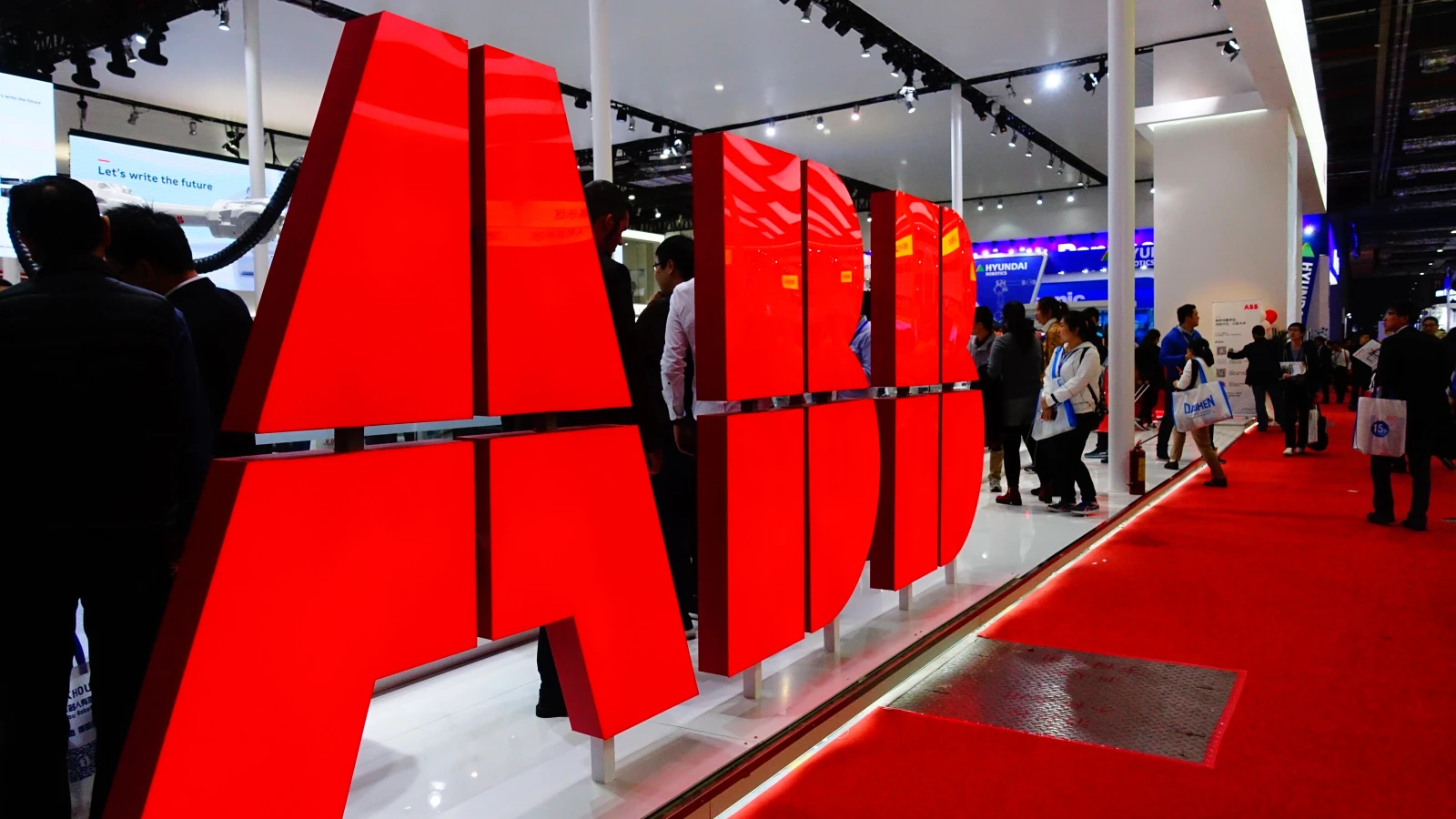 ABB peilt neue Rekorde an, © Depositfotos / Symbolbild / ChinaImages ABB peilt neue Rekorde an, © Depositfotos / Symbolbild / ChinaImages