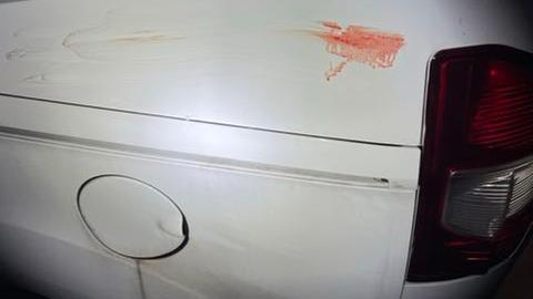 Hanau’da araba ve evlerin üzerine insan kanı sürüldü!, © © Polizei Südosthessen