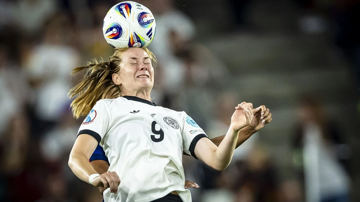 Euro 2025: DFB Kadın Futbol Milli Takımı Yarı Finalde!, © Michael Buholzer/KEYSTONE/dpa Euro 2025: DFB Kadın Futbol Milli Takımı Yarı Finalde!, © Michael Buholzer/KEYSTONE/dpa