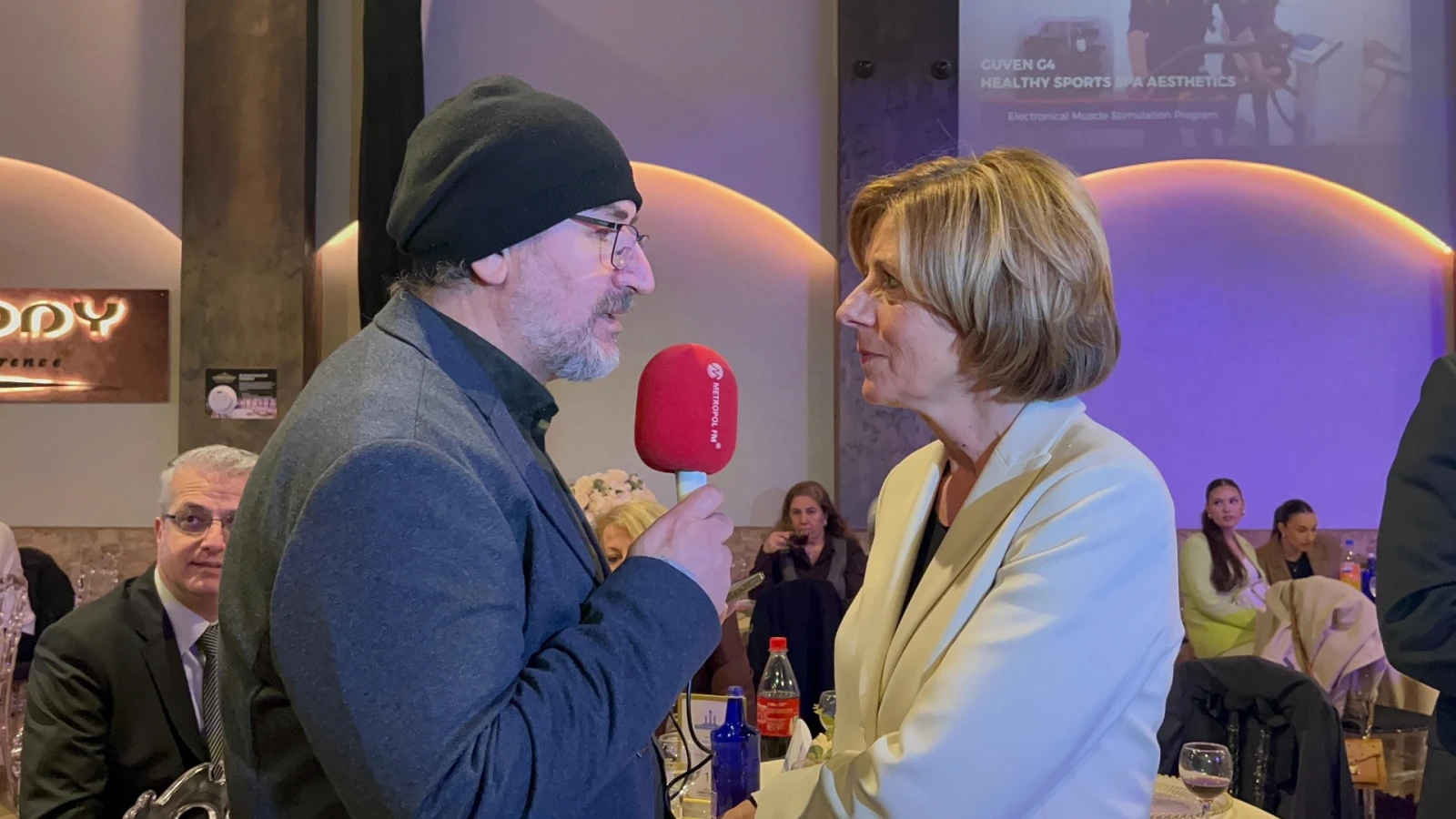 RLP Başbakanı Dreyer: Demokrasiye Katılım Çağrısı Yaptı, © Mesut Hastürk RLP Başbakanı Dreyer: Demokrasiye Katılım Çağrısı Yaptı, © Mesut Hastürk