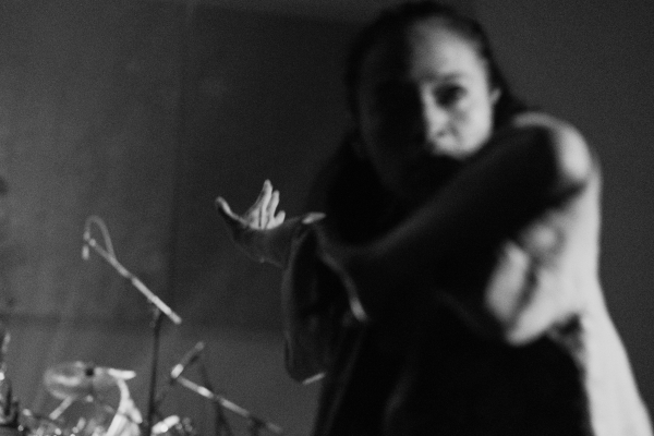 © photo by Eike Wlakenhorst