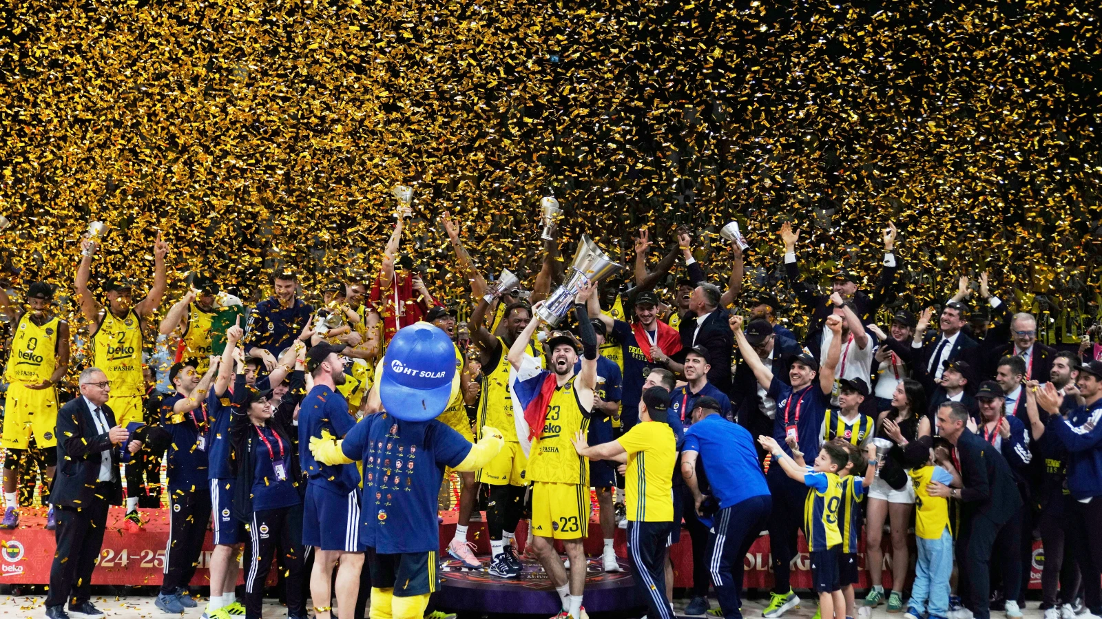 Fenerbahçe Beko, Basketbol Süper Ligi'nde Şampiyon!, © Altaf Qadri/AP/dpa / Arşiv Foto Fenerbahçe Beko, Basketbol Süper Ligi'nde Şampiyon!, © Altaf Qadri/AP/dpa / Arşiv Foto