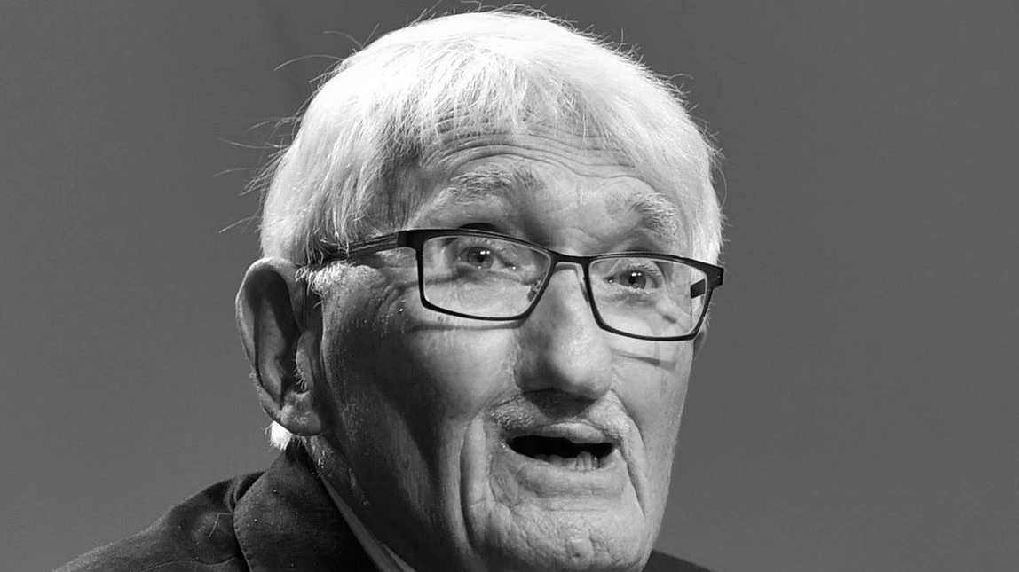 Frankfurt bağlantılı büyük kayıp: Filozof Jürgen Habermas hayatını kaybetti, © Arne Immanuel Bänsch/dpa Frankfurt bağlantılı büyük kayıp: Filozof Jürgen Habermas hayatını kaybetti, © Arne Immanuel Bänsch/dpa