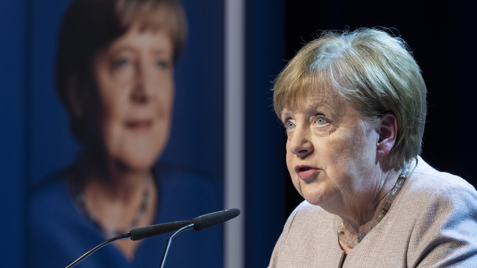 Merkel'den Tarihi Uyarı: "AfD ile Çoğunluk Kabul Edilemez", ©  Ennio Leanza/KEYSTONE/dpa 