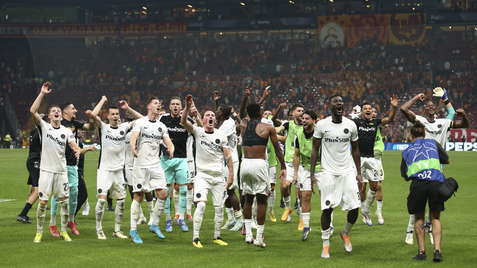 YB düpiert Galatasaray, © Keystone / Thomas Hodel