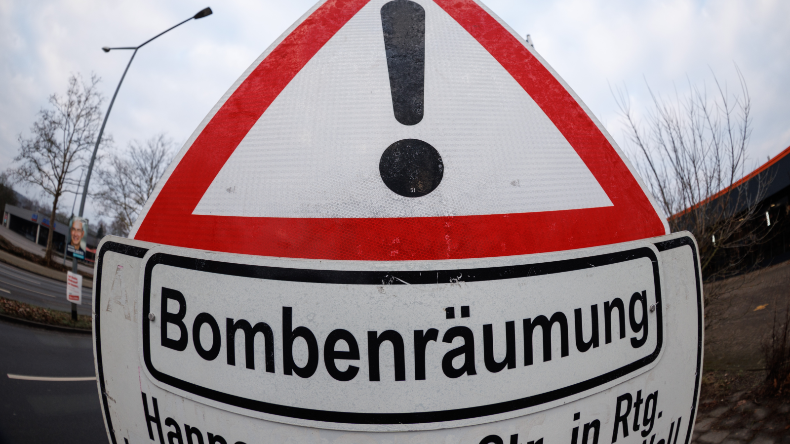 Bremen-Farge’de bulunan İkinci Dünya Savaşı bombası imha edildi, © Friso Gentsch/dpa