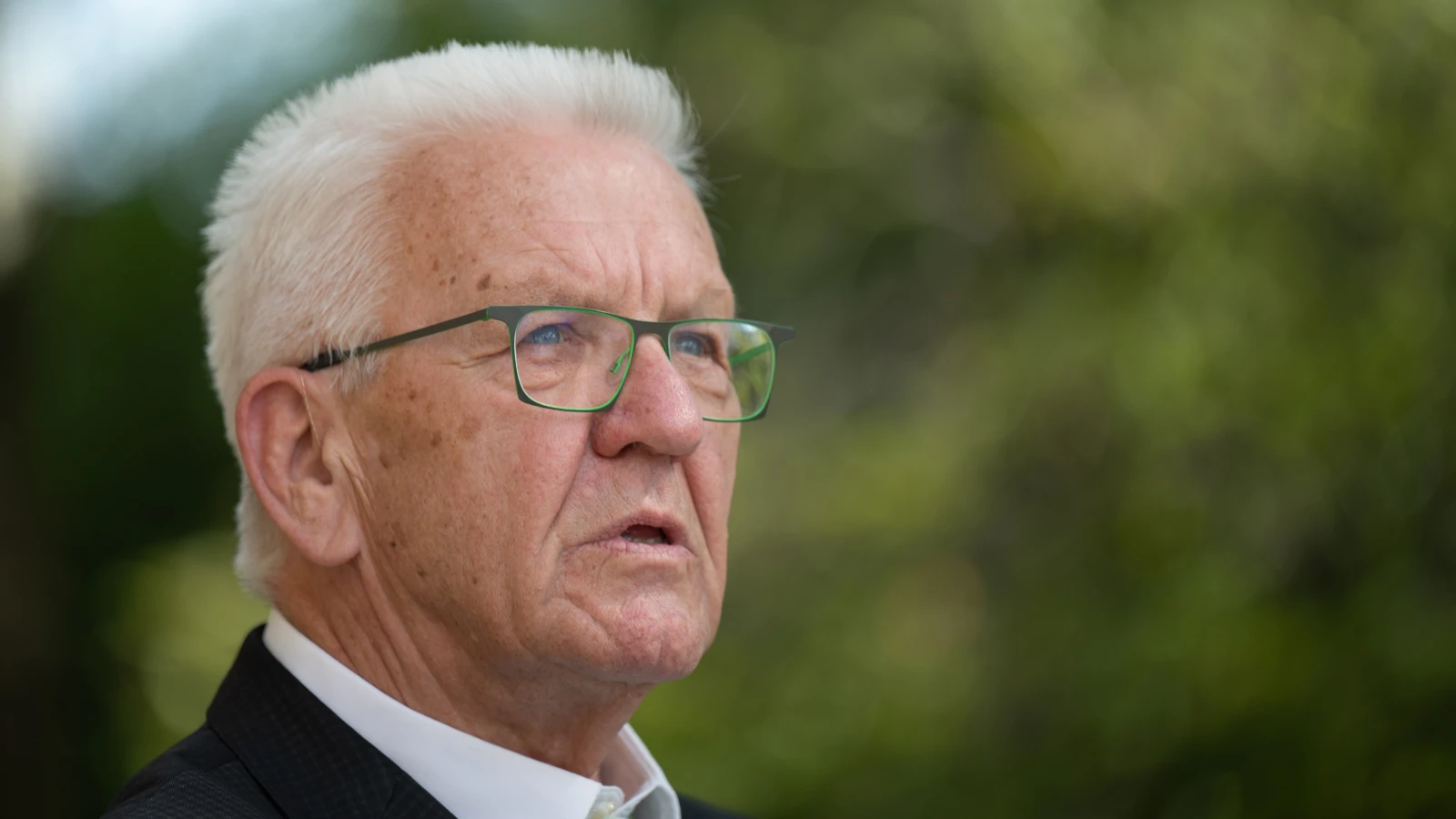 Kretschmann: Sınır Kontrollerine Destek, Düzensiz Göçle Mücadelede Partisine Net Mesaj, © dpa Kretschmann: Sınır Kontrollerine Destek, Düzensiz Göçle Mücadelede Partisine Net Mesaj, © dpa